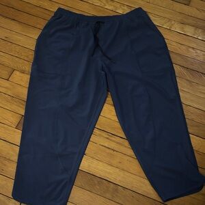 lululemon athletica women’s  Blue capri